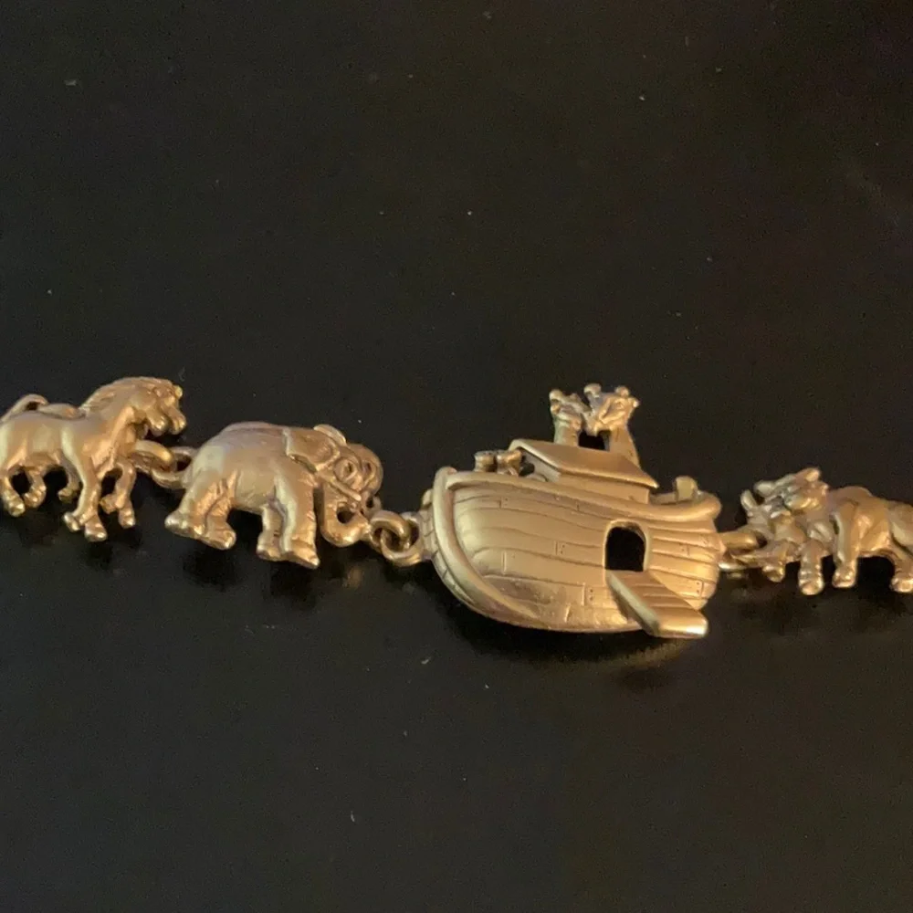 Vintage AJC signed noahs ark bracelet - Picture 2 of 7